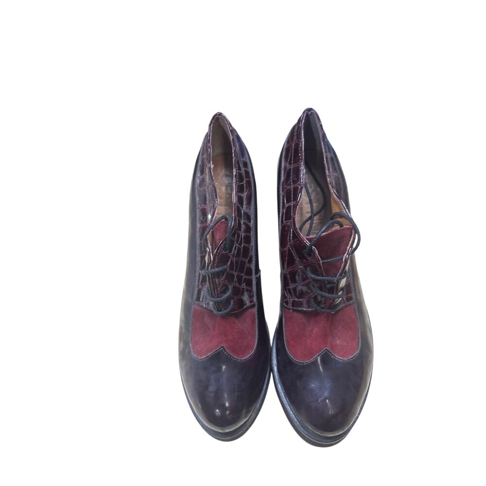 Vintage Burgundy Mixed-Texture Oxford Heels